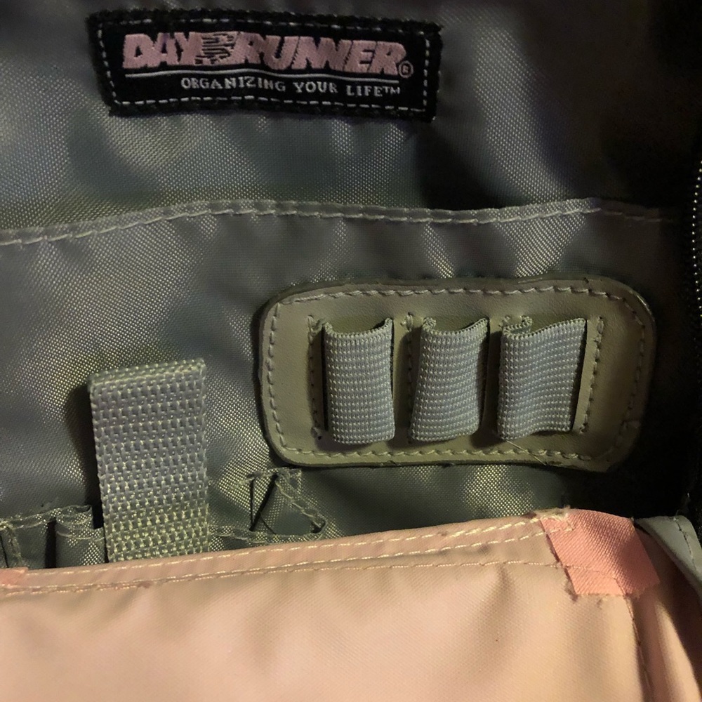 Day runner backpack - Picture 4 of 8